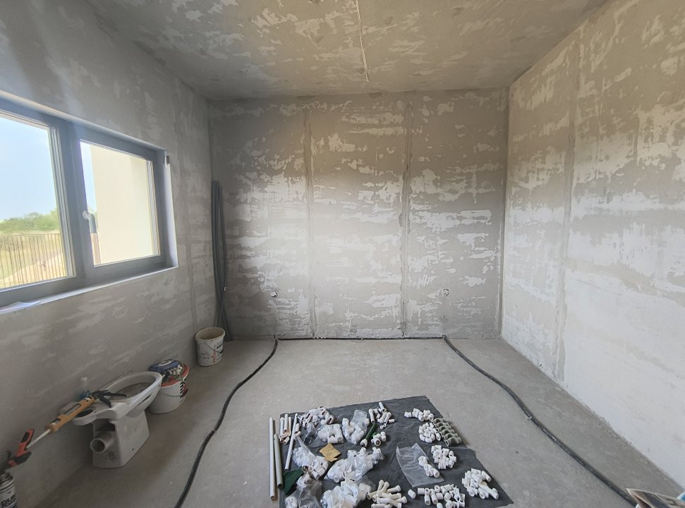 Triplex ultramodern cu 5 camere si 2 bai, in localitatea Timisoara 7, foxfort.ro