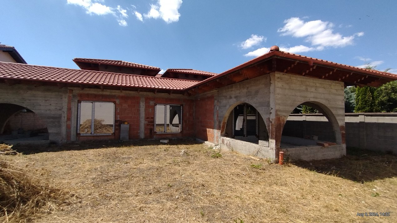 Casa individuala la Rosu, 5 camere, Sacalaz - Proiect deosebit 1, foxfort.ro