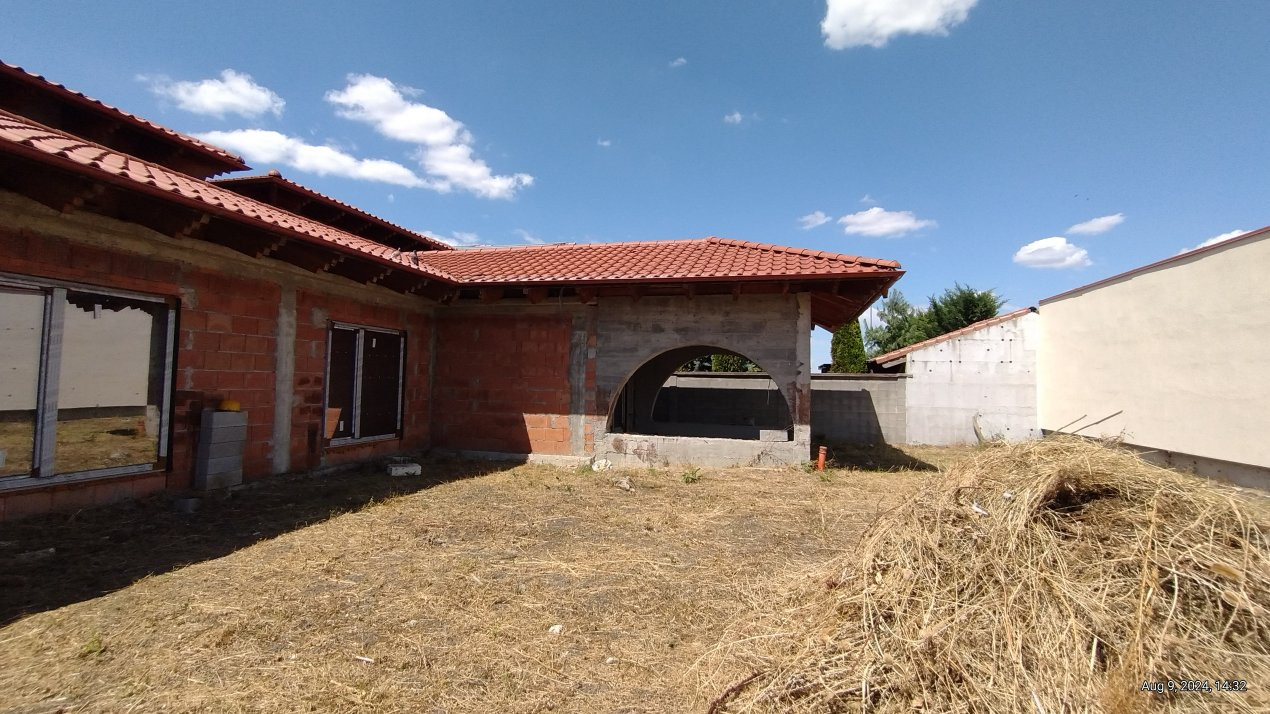 Casa individuala la Rosu, 5 camere, Sacalaz - Proiect deosebit 3, foxfort.ro