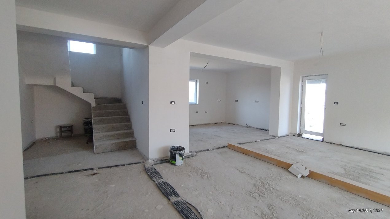 Casa individuala 5 camere, Utvin - Interior semifinisat 20, foxfort.ro