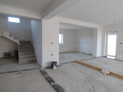 Casa individuala 5 camere, Utvin - Interior semifinisat imagine mica 20, foxfort.ro