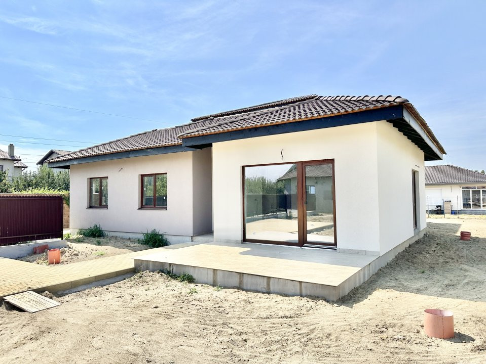 Duplex plan parter Mosnita, 4 camere, 2 bai 3, foxfort.ro