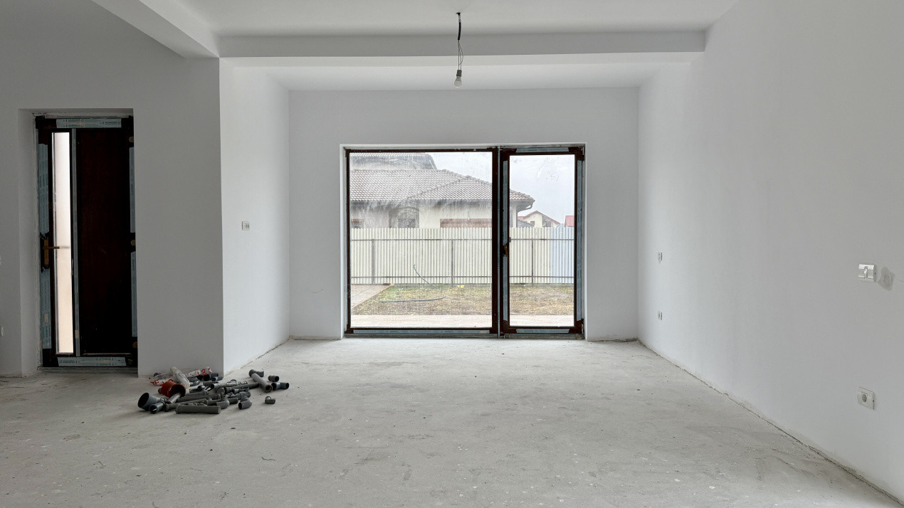 Duplex plan parter Mosnita, 4 camere, 2 bai 2, foxfort.ro