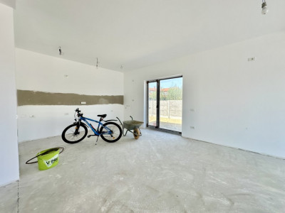 Duplex plan parter Mosnita, 4 camere, 2 bai imagine mica 4, foxfort.ro