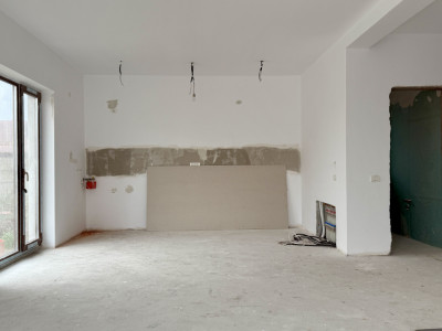 Duplex plan parter Mosnita, 4 camere, 2 bai imagine mica 4, foxfort.ro