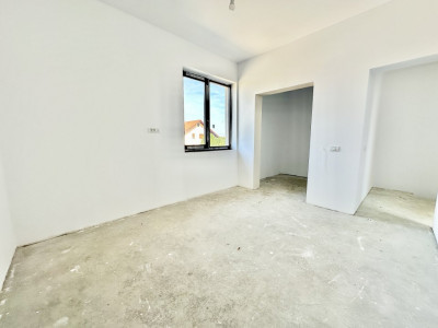 Duplex Mosnita 4 camere, 2 bai - curte amenajata cu gazon si plante! imagine mica 9, foxfort.ro