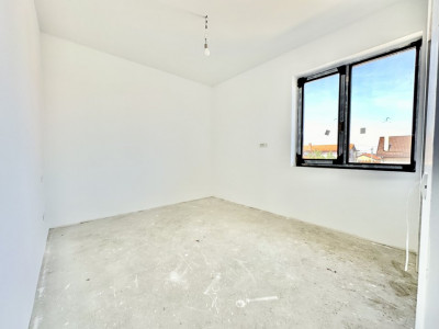 Duplex Mosnita 4 camere, 2 bai - curte amenajata cu gazon si plante! imagine mica 11, foxfort.ro