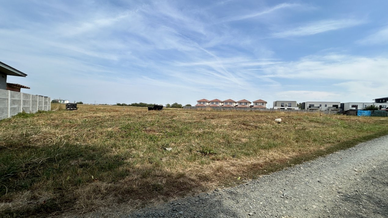 COMISION 0% Teren intravilan 610 mp, si front de 31 ml, Giroc 4, foxfort.ro