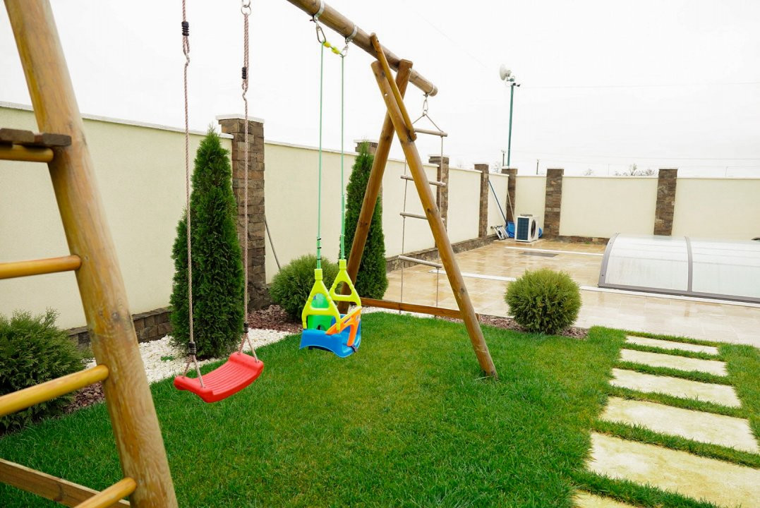 Proprietate unicata in stil clasic in Mosnita Noua - ID V7206 45, foxfort.ro