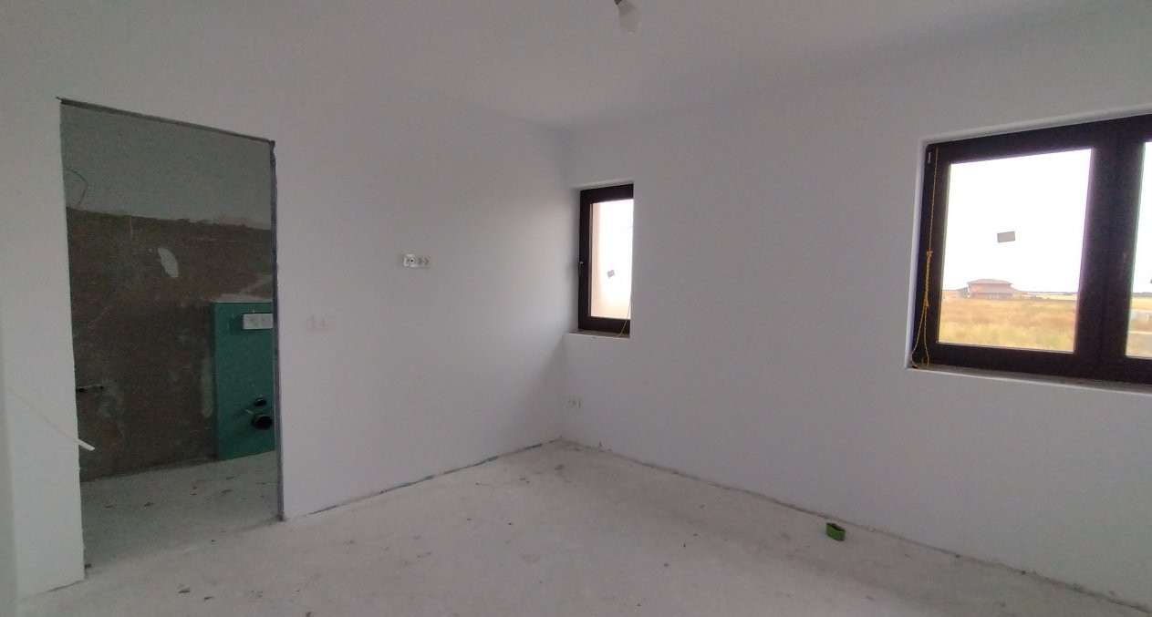 Casa individuala 4 camere si 3 bai, Sacalaz 12, foxfort.ro