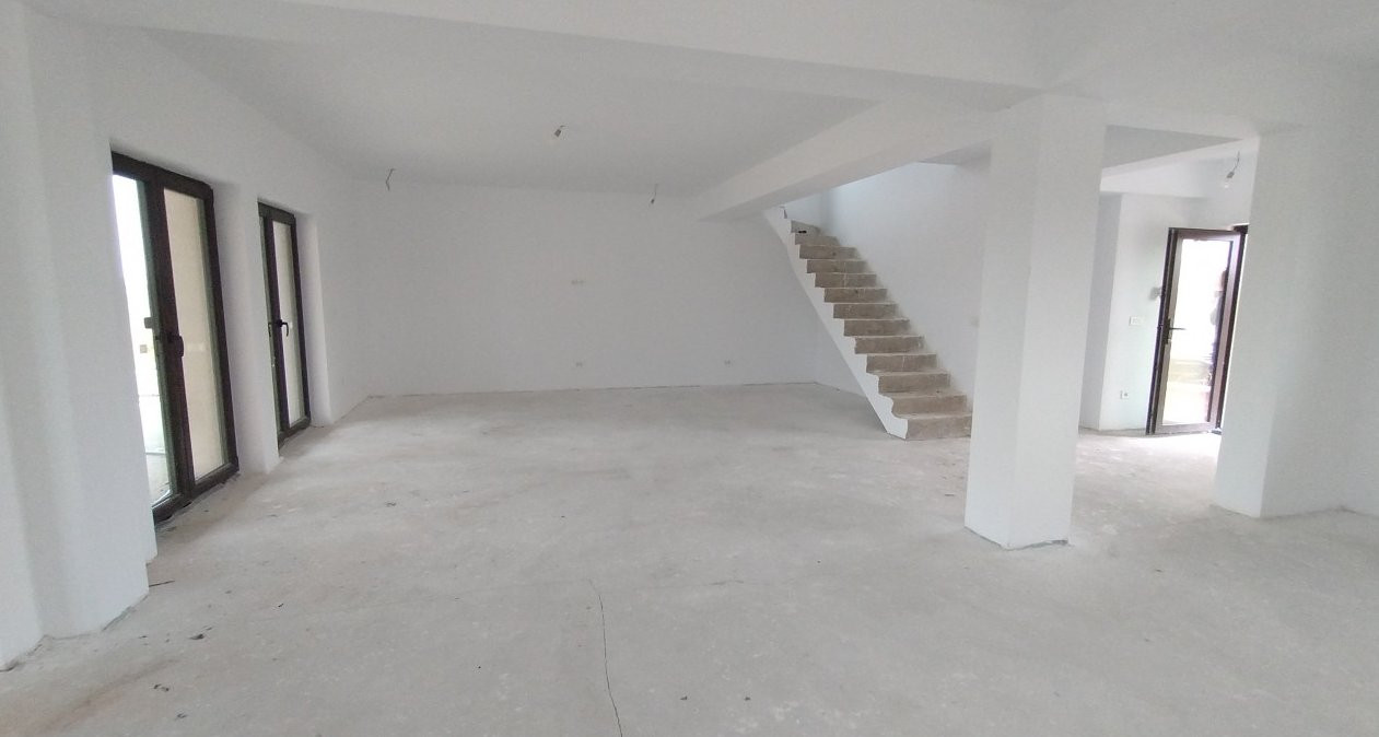 Casa individuala 4 camere si 3 bai, Sacalaz 21, foxfort.ro