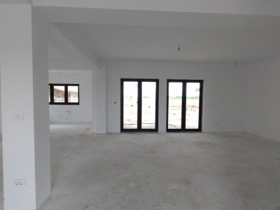 Casa individuala 4 camere si 3 bai, Sacalaz imagine mica 16, foxfort.ro