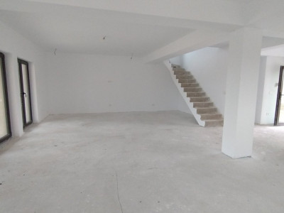 Casa individuala 4 camere si 3 bai, Sacalaz imagine mica 21, foxfort.ro