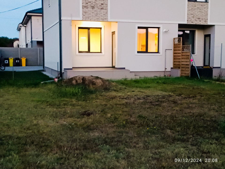 Casa tip triplex cu priveliste de vis in Giroc - V7245 1, foxfort.ro