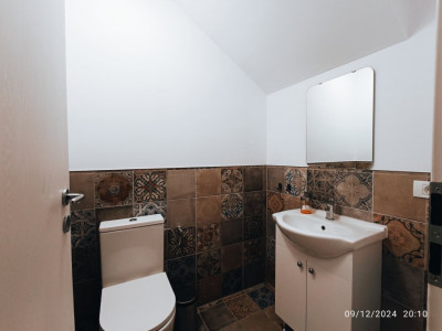 Casa tip triplex cu priveliste de vis in Giroc - V7245 imagine mica 18, foxfort.ro