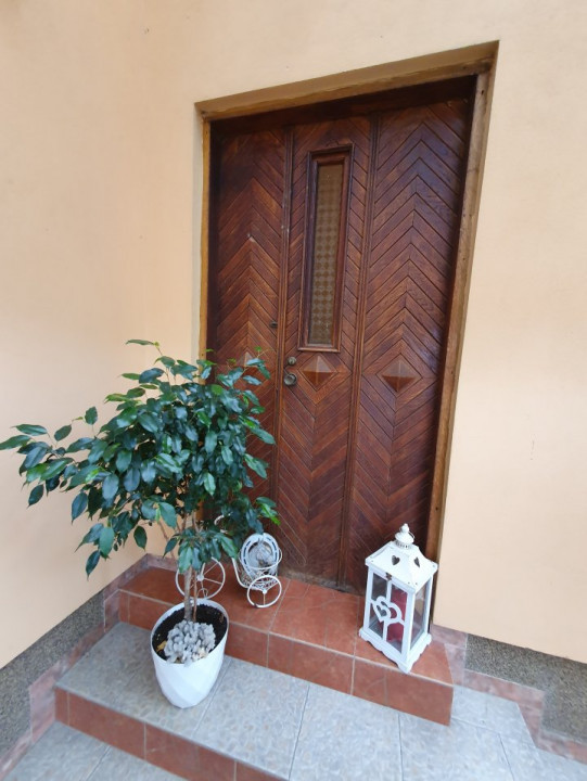 Oportunitate de investitie: 2 case total 8 camere si SAD - Freidorf 37, foxfort.ro