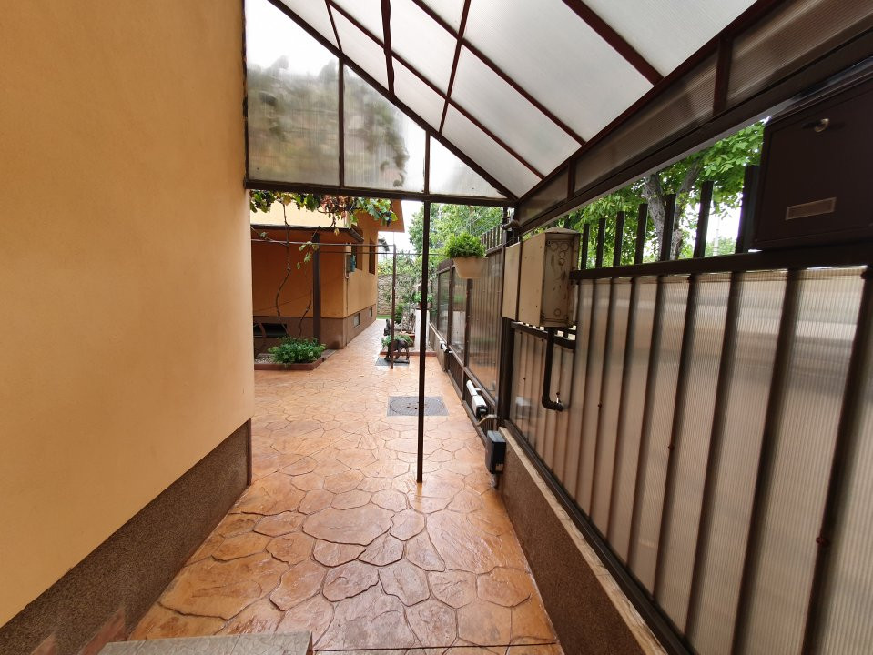 Oportunitate de investitie: 2 case total 8 camere si SAD - Freidorf 38, foxfort.ro