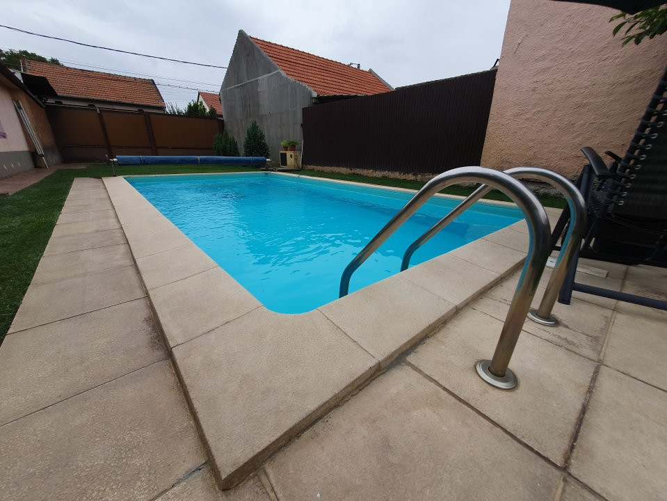 Oportunitate de investitie: 2 case total 8 camere si SAD - Freidorf 44, foxfort.ro