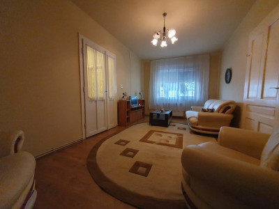 Oportunitate de investitie: 2 case total 8 camere si SAD - Freidorf imagine mica 24, foxfort.ro