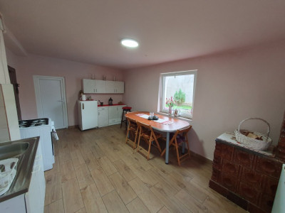 Oportunitate de investitie: 2 case total 8 camere si SAD - Freidorf imagine mica 35, foxfort.ro