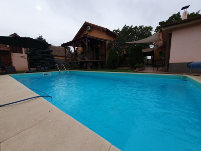 Oportunitate de investitie: 2 case total 8 camere si SAD - Freidorf imagine mica 43, foxfort.ro