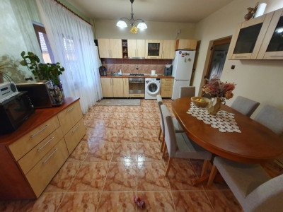 Oportunitate de investitie: 2 case total 8 camere si SAD - Freidorf imagine mica 49, foxfort.ro