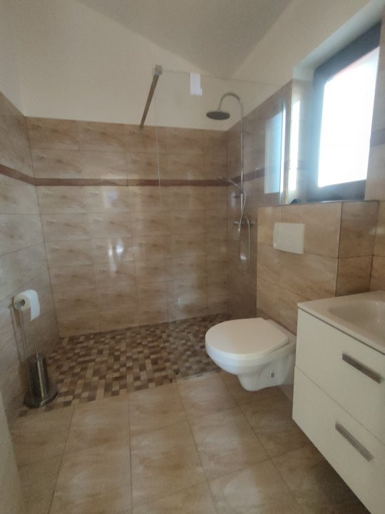 Casa individuala cu 4 camere, Prima inchiriere - Giroc  15, foxfort.ro