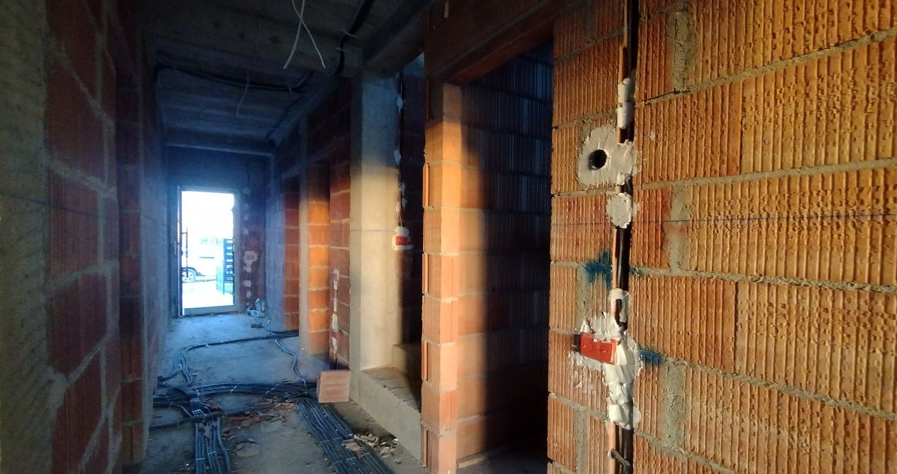 Duplex 5 camere, Becicherecu Mic - Garaj, terasa, Interior la Rosu 9, foxfort.ro