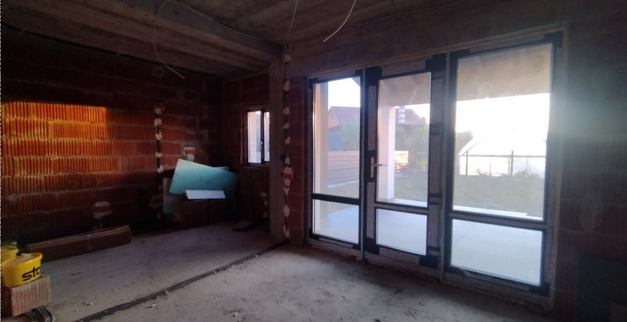 Duplex 5 camere, Becicherecu Mic - Garaj, terasa, Interior la Rosu 11, foxfort.ro