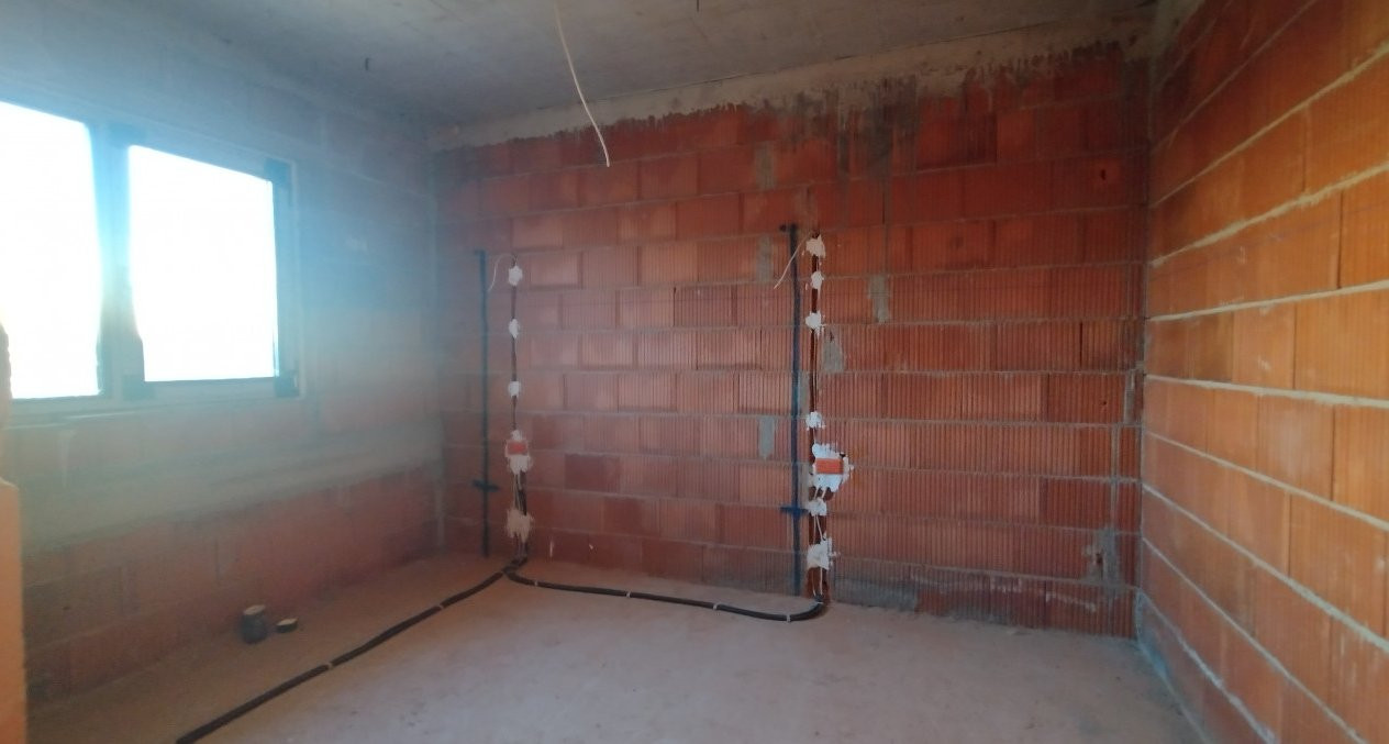 Duplex 5 camere, Becicherecu Mic - Garaj, terasa, Interior la Rosu 14, foxfort.ro