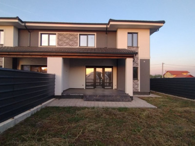 Duplex 5 camere, Becicherecu Mic - Garaj, terasa, Interior la Rosu imagine mica 4, foxfort.ro