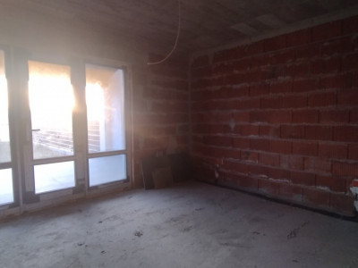 Duplex 5 camere, Becicherecu Mic - Garaj, terasa, Interior la Rosu imagine mica 8, foxfort.ro