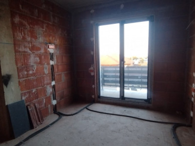 Duplex 5 camere, Becicherecu Mic - Garaj, terasa, Interior la Rosu imagine mica 20, foxfort.ro