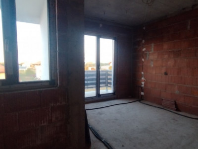 Duplex 5 camere, Becicherecu Mic - Garaj, terasa, Interior la Rosu imagine mica 22, foxfort.ro