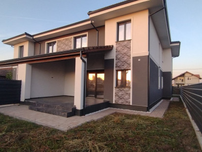 Duplex 5 camere, Becicherecu Mic - Garaj, terasa, Interior la Rosu imagine mica 25, foxfort.ro