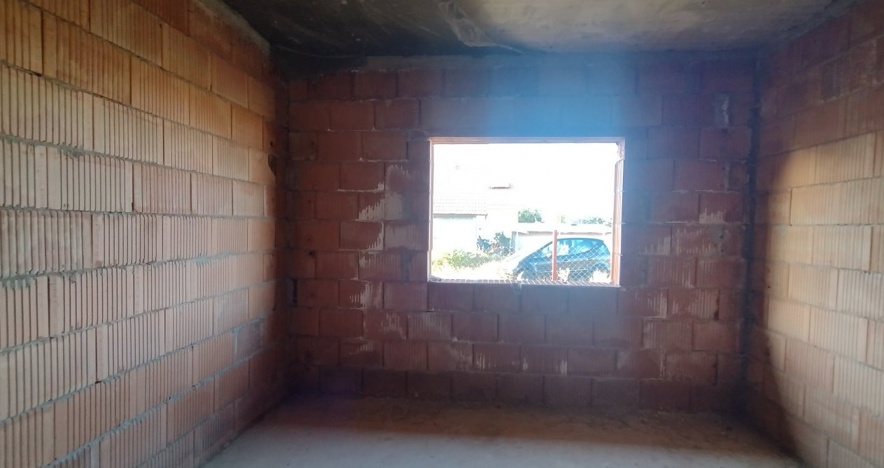 Casa individula la ROSU, 4 camere - Becicherecu Mic, teren 499 mp 13, foxfort.ro