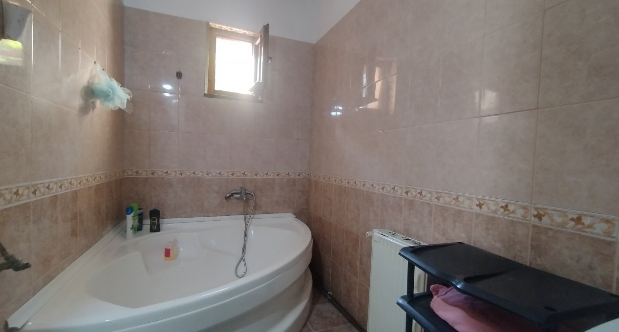 COMISION 0% Apartament 3 camere la curte comuna, terasa 40 mp - Zona Iosefin 13, foxfort.ro