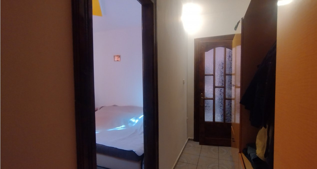 COMISION 0% Apartament 3 camere la curte comuna, terasa 40 mp - Zona Iosefin 14, foxfort.ro