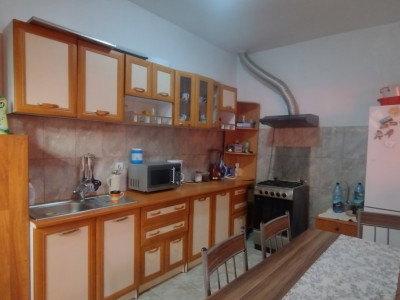 COMISION 0% Apartament 3 camere la curte comuna, terasa 40 mp - Zona Iosefin imagine mica 6, foxfort.ro