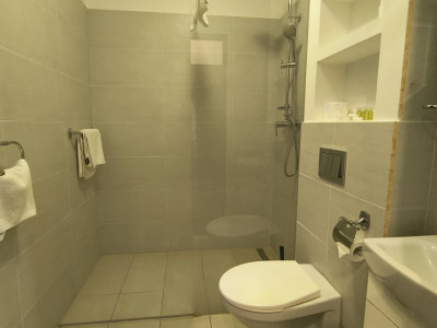 Hotel de inchiriat Parter + 2 Etaje + Mansarda, 19 camere, zona Brancoveanu imagine mica 13, foxfort.ro