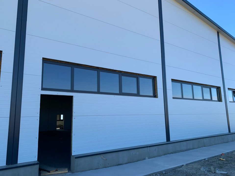 Hala industriala 600 mp, curte 1398 mp, parcare, toate utilitatile - Ghiroda 1, foxfort.ro