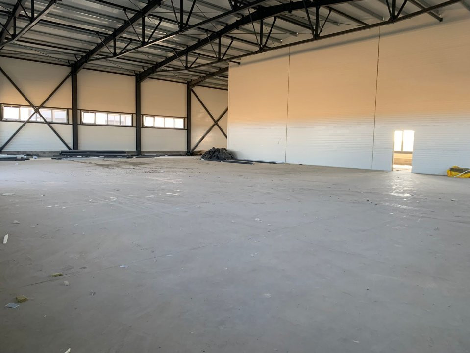 Hala industriala 600 mp, curte 1398 mp, parcare, toate utilitatile - Ghiroda 7, foxfort.ro