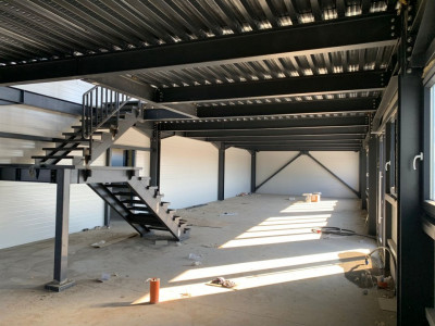 Hala industriala 600 mp, curte 1398 mp, parcare, toate utilitatile - Ghiroda imagine mica 5, foxfort.ro