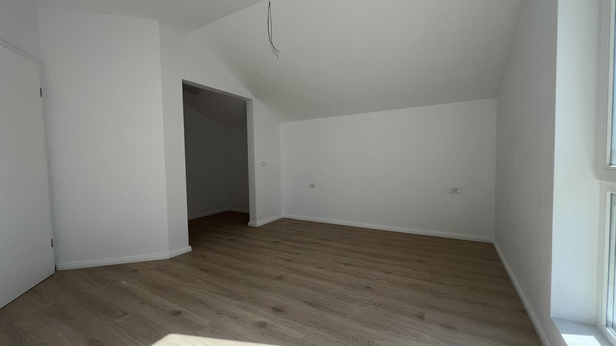 Duplex modern, 3 camere cu parcare, Calea Urseni 18, foxfort.ro