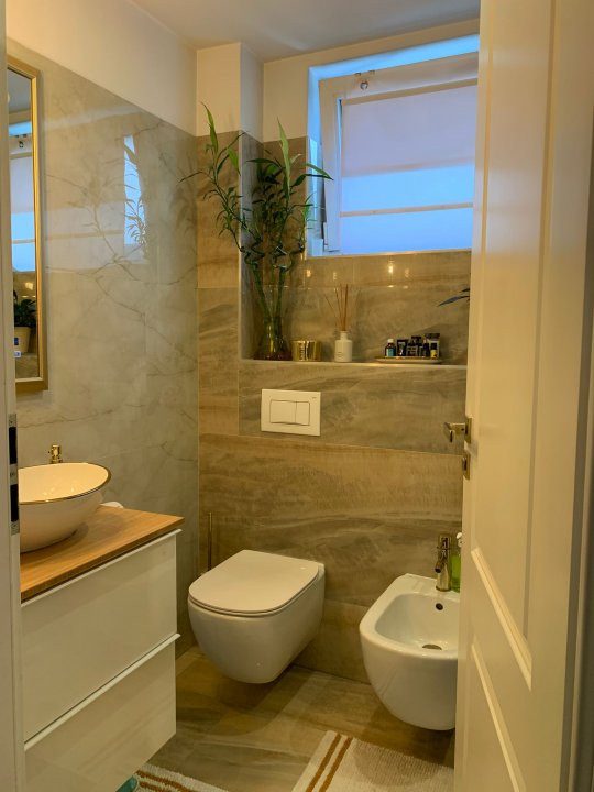 Duplex de vanzare cu 5 camere si 3 bai, zona Mehala 8, foxfort.ro