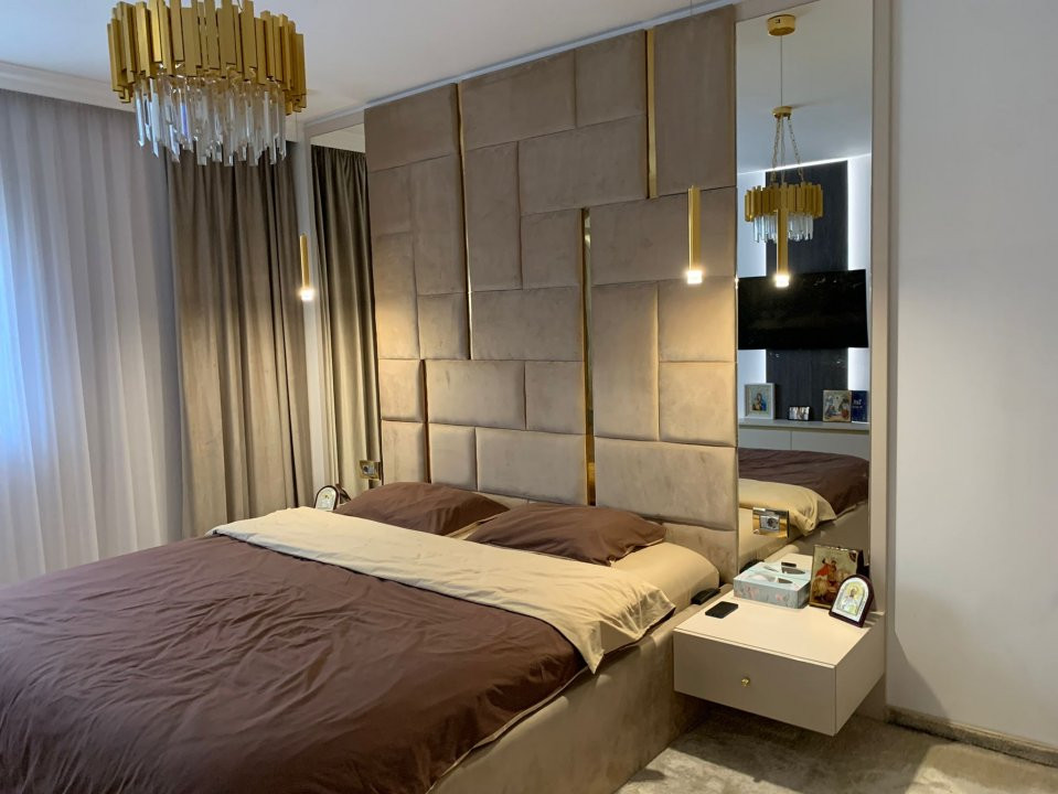 Duplex de vanzare cu 5 camere si 3 bai, zona Mehala 18, foxfort.ro