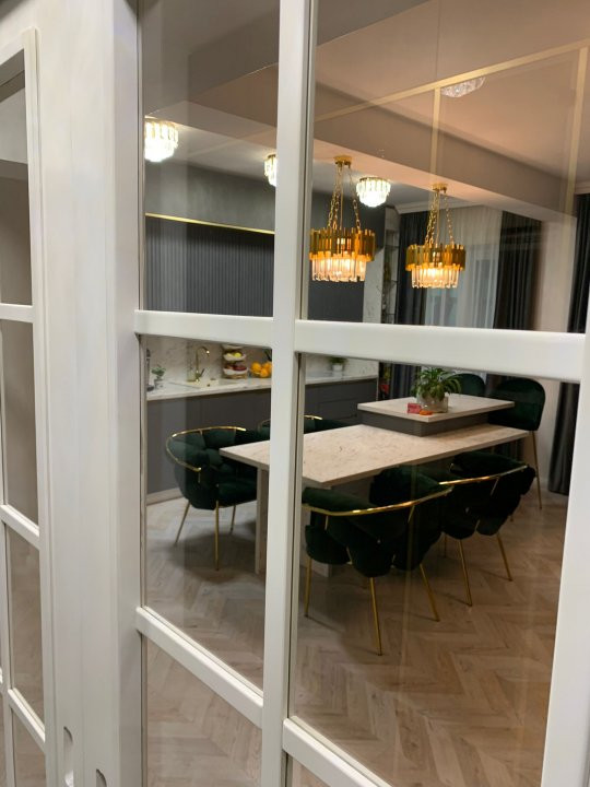 Duplex de vanzare cu 5 camere si 3 bai, zona Mehala 21, foxfort.ro