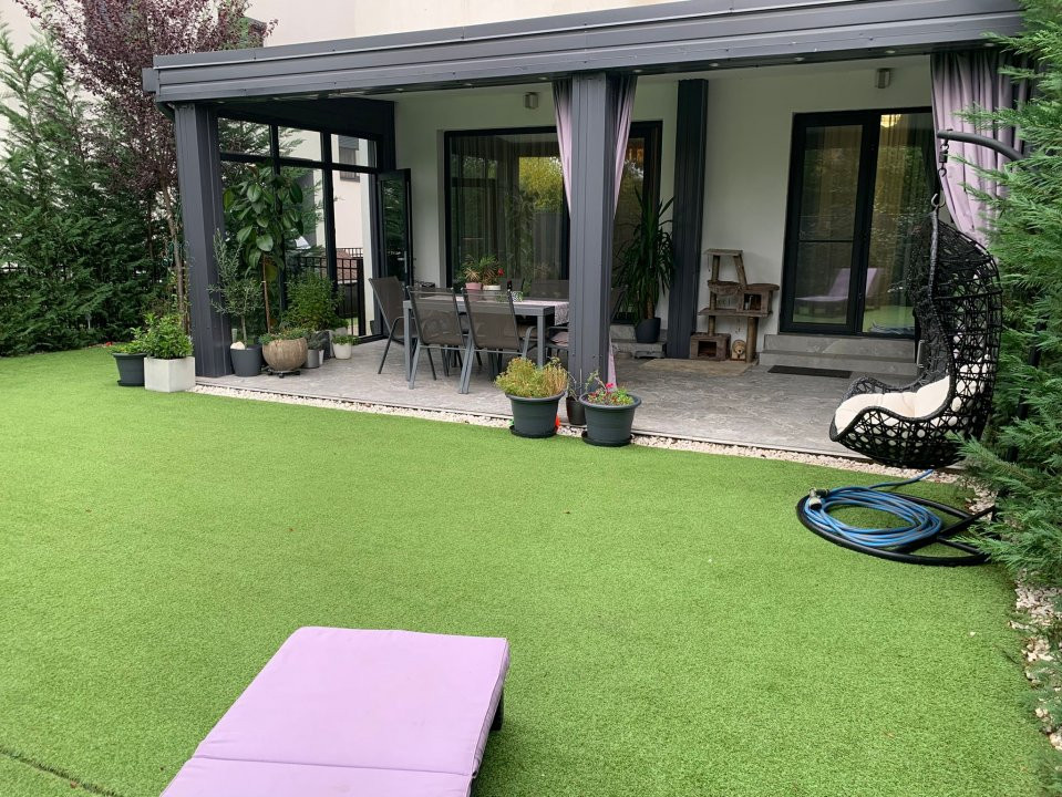 Duplex de vanzare cu 5 camere si 3 bai, zona Mehala 22, foxfort.ro