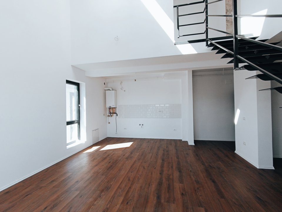 Apartament spatios cu 3 camere, scara interioara, 84 mp - V7227 1, foxfort.ro