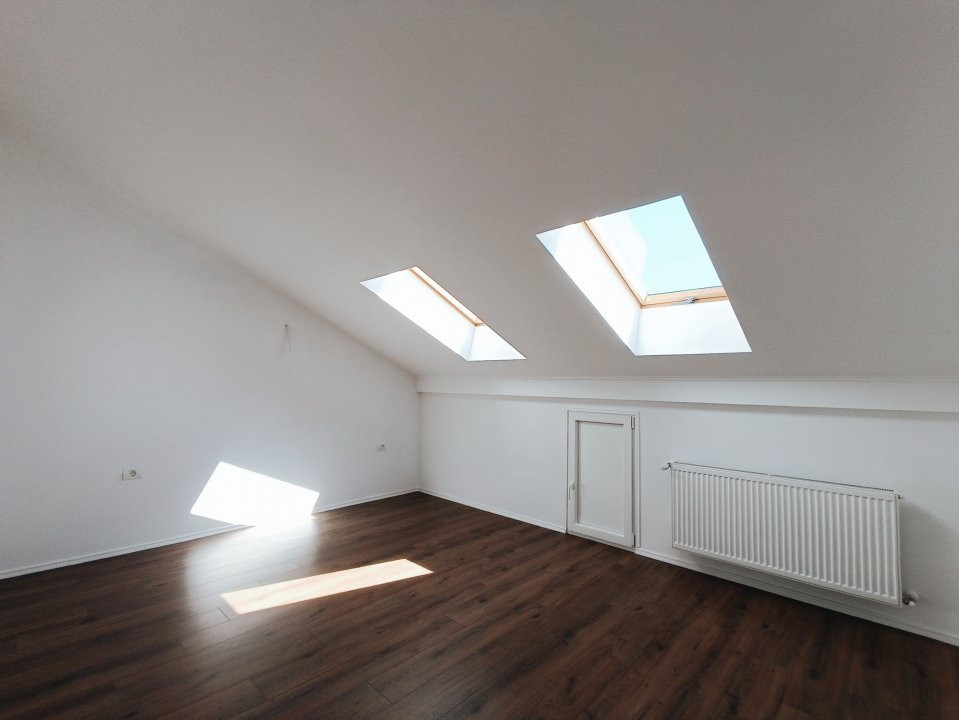 Apartament spatios cu 3 camere, scara interioara, 84 mp - V7227 10, foxfort.ro